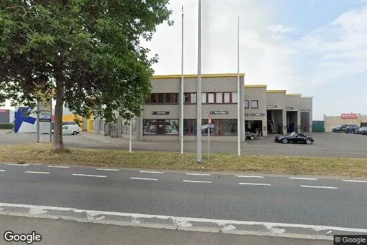 Commercial properties for rent i Hannuit - Photo from Google Street View