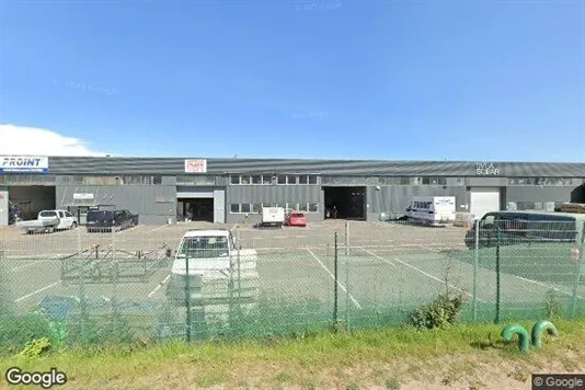 Warehouses for rent i Västra hisingen - Photo from Google Street View