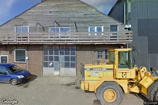 Bedrijfsruimtes te huur i Menameradiel - Foto uit Google Street View