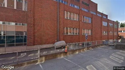 Kontorslokaler för uthyrning i Helsingfors Västra – Foto från Google Street View Kontorslokaler för uthyrning i Helsingfors Västra – Foto från Google Street View