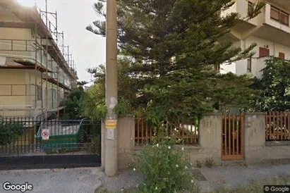 Bedrijfsruimtes te huur in Patras - Foto uit Google Street View