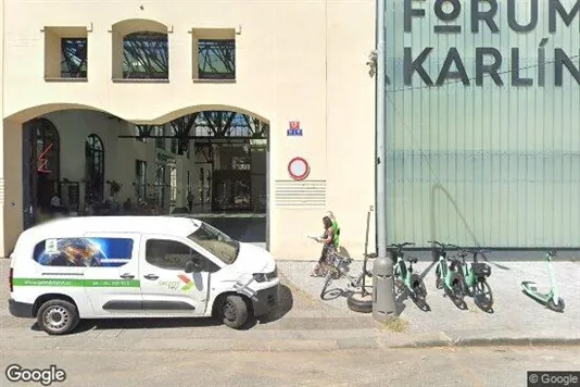 Gewerbeflächen zur Miete i Prag 8 – Foto von Google Street View