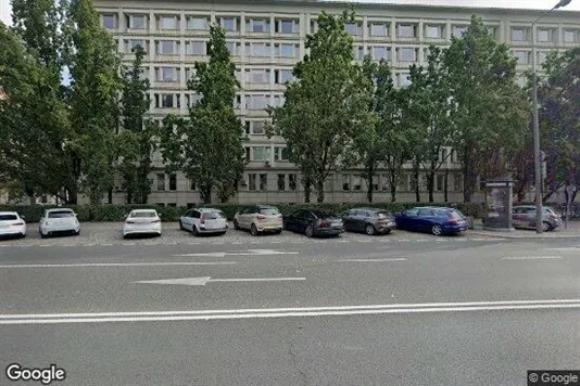 Bedrijfsruimtes te huur i Location is not specified - Foto uit Google Street View