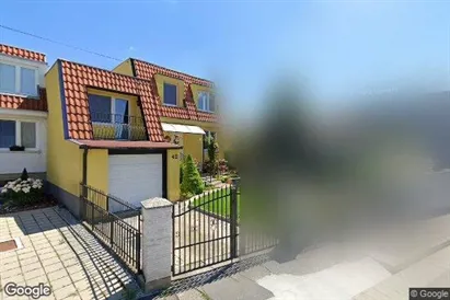 Bedrijfsruimtes te huur in Trnava - Foto uit Google Street View