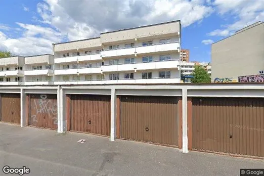 Bedrijfsruimtes te huur i Location is not specified - Foto uit Google Street View