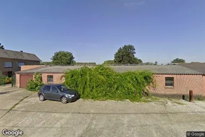 Lager zur Miete in Maaseik – Foto von Google Street View