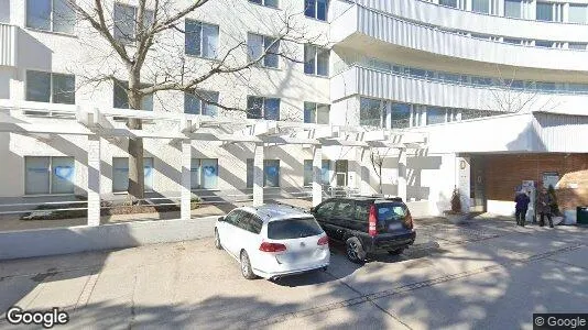 Gewerbeflächen zur Miete i Helsinki Läntinen – Foto von Google Street View