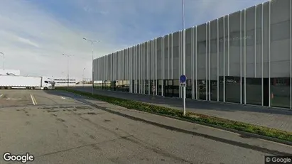 Bedrijfsruimtes te huur in Rae - Foto uit Google Street View