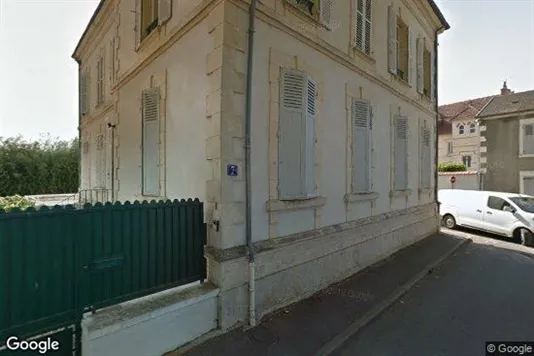 Bedrijfsruimtes te huur i Nevers - Foto uit Google Street View