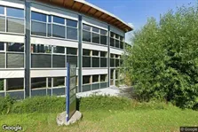 Företagslokaler för uthyrning in Hallwang - Photo from Google Street View