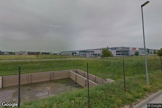 Magazijnen te huur i Senec - Foto uit Google Street View