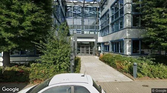 Gewerbeflächen zur Miete i Frankfurt Nieder-Eschbach – Foto von Google Street View