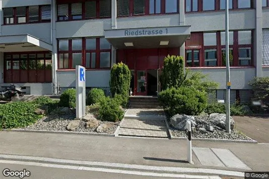 Lagerlokaler til leje i Zug - Foto fra Google Street View