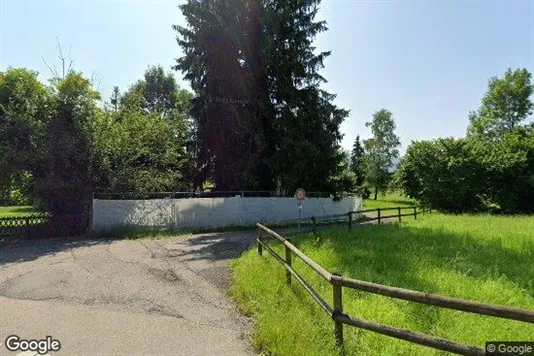 Bedrijfsruimtes te huur i Zug - Foto uit Google Street View