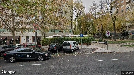 Bedrijfsruimtes te huur i Madrid Tetuán - Foto uit Google Street View