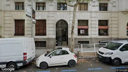 Bedrijfsruimtes te huur i Madrid Chamberí - Foto uit Google Street View