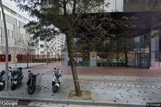 Bedrijfsruimtes te huur i Barcelona Sant Martí - Foto uit Google Street View