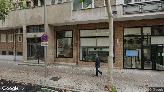 Gewerbeflächen zur Miete i Madrid Tetuán – Foto von Google Street View