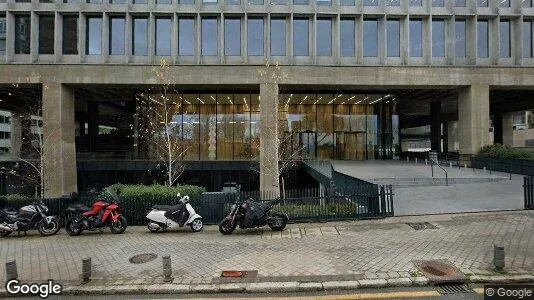 Coworking spaces zur Miete i El Encinar de los Reyes – Foto von Google Street View