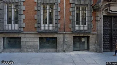 Bedrijfsruimtes te huur in Madrid Retiro - Foto uit Google Street View Bedrijfsruimtes te huur in Madrid Retiro - Foto uit Google Street View