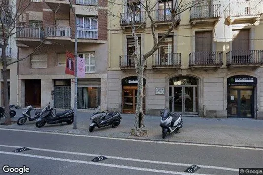 Gewerbeflächen zur Miete i Barcelona Eixample – Foto von Google Street View