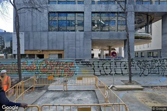 Bedrijfsruimtes te huur i Barcelona Sant Martí - Foto uit Google Street View