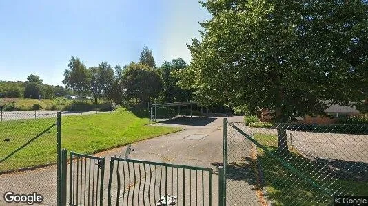 Lager zur Miete i Angered – Foto von Google Street View