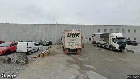 Kontorslokaler för uthyrning i Courcelles – Foto från Google Street View