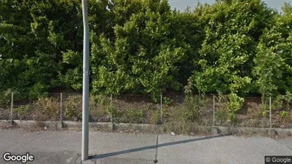 Gewerbeflächen zur Miete in Meyrin – Foto von Google Street View