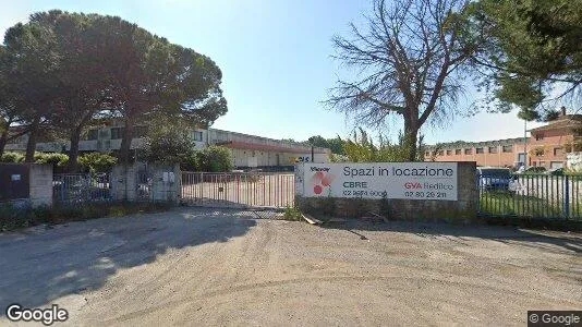 Bedrijfsruimtes te huur i Perugia - Foto uit Google Street View