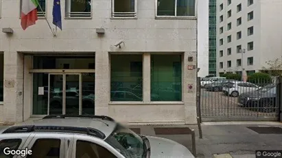 Bedrijfsruimtes te huur in Milaan Zona 2 - Stazione Centrale, Gorla, Turro, Greco, Crescenzago - Foto uit Google Street View