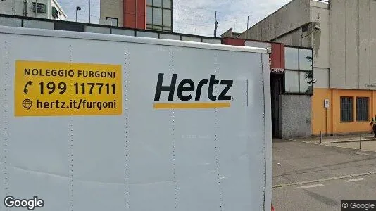 Andre lokaler til leie i Milano Zona 8 - Fiera, Gallaratese, Quarto Oggiaro – Bilde fra Google Street View
