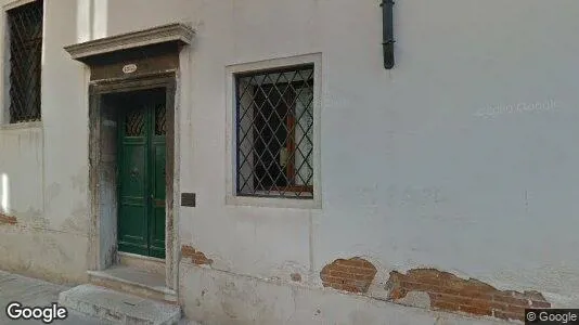 Commercial properties for rent i Venezia - Photo from Google Street View