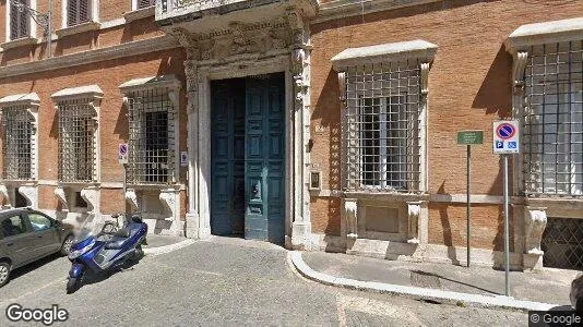 Företagslokaler för uthyrning i rom Municipio I – Centro Storico – Foto från Google Street View