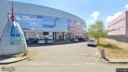 Gewerbeflächen zur Miete in Rende – Foto von Google Street View