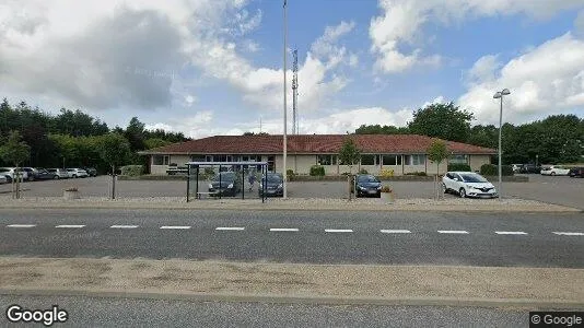 Bedrijfsruimtes te huur i Møldrup - Foto uit Google Street View