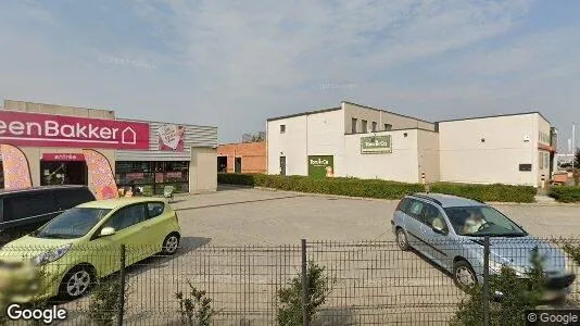 Commercial properties for rent i Hannuit - Photo from Google Street View
