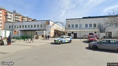 Office spaces for rent in Stockholm West - Photo from Google Street View