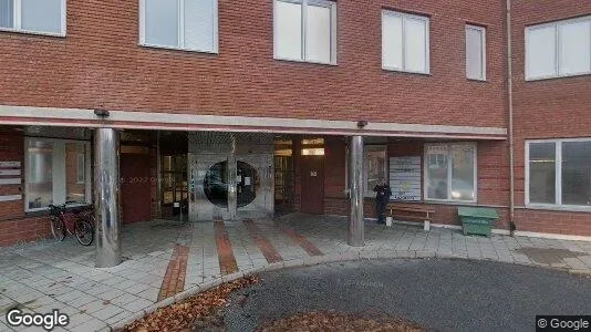 Büros zur Miete i Upplands Väsby – Foto von Google Street View