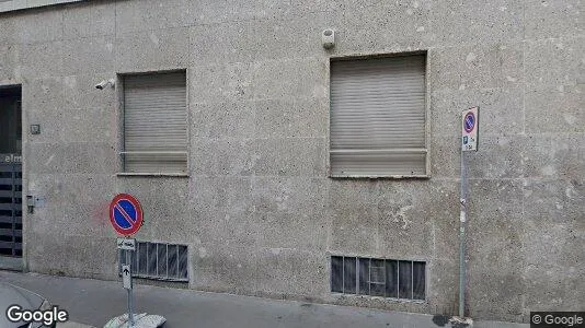 Gewerbeflächen zur Miete i Milan Zona 1 - Centro storico – Foto von Google Street View