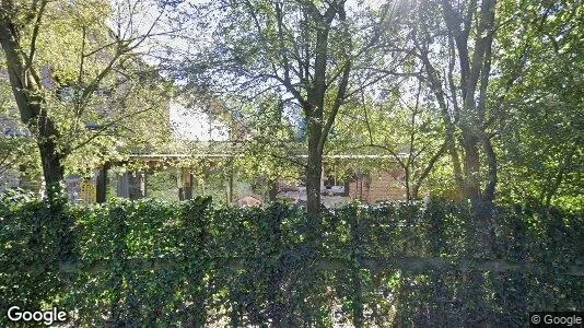Gewerbeflächen zur Miete i Ravels – Foto von Google Street View
