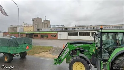 Office spaces for rent in Vara - Photo from Google Street View