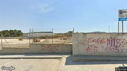 Gewerbeflächen zur Miete in Òdena – Foto von Google Street View