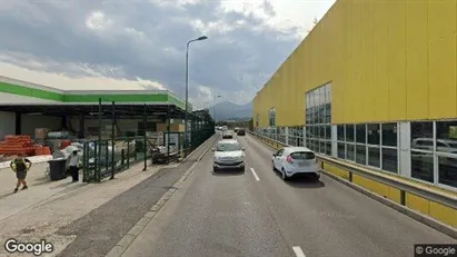 Verkstedhaller til leie i Braşov – Bilde fra Google Street View