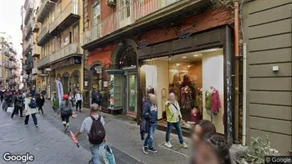 Gewerbeflächen zur Miete in Neapel Municipalità 1 – Foto von Google Street View