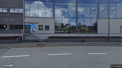 Gewerbeflächen zur Miete in Bergen Fana – Foto von Google Street View