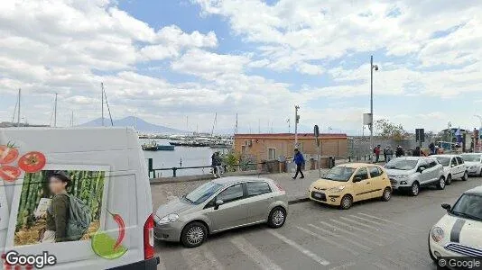 Gewerbeflächen zur Miete i Chiaia – Foto von Google Street View