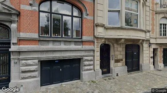Commercial properties for rent i Brussels Etterbeek - Photo from Google Street View