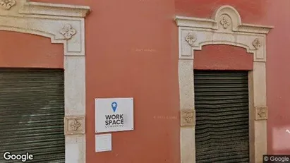 Commercial properties for rent in Almería - Photo from Google Street View Commercial properties for rent in Almería - Photo from Google Street View