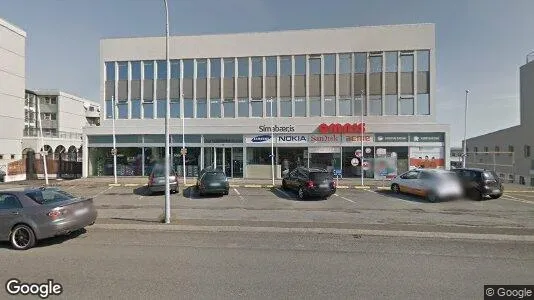 Magazijnen te huur i Reykjavík Háaleiti - Foto uit Google Street View